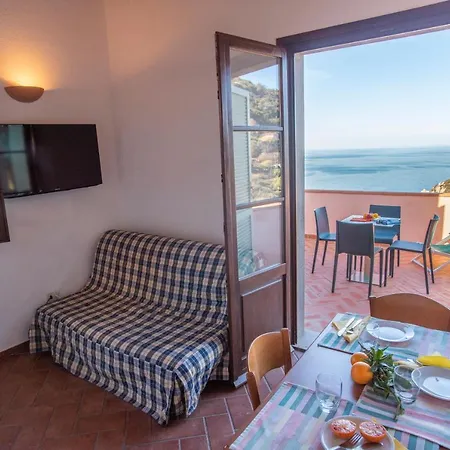 Apartment Borgo Patresi Mare 2 *